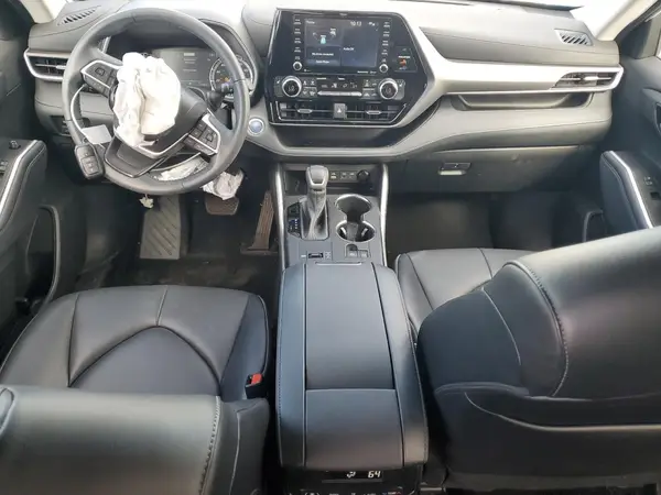 5TDGBRCH0NS557851 2022 TOYOTA HIGHLANDER - Image 8