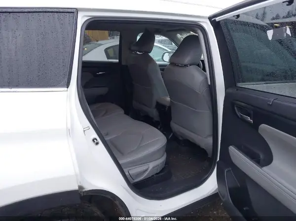 5TDGBRCH1LS505545 2020 TOYOTA HIGHLANDER - Image 8