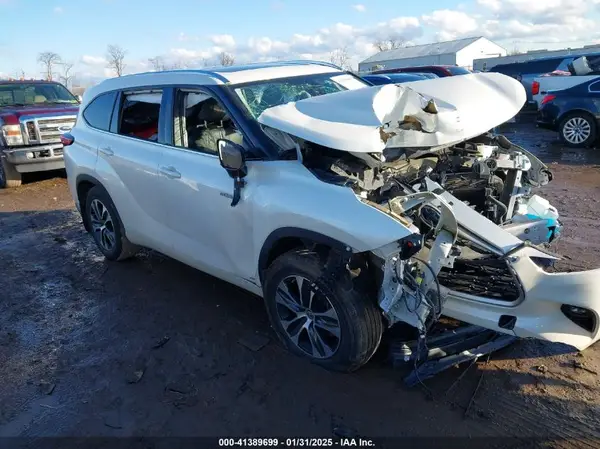 5TDGBRCH1LS507781 2020 TOYOTA HIGHLANDER - Image 1