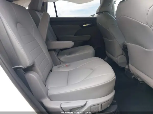 5TDGBRCH1LS511460 2020 TOYOTA HIGHLANDER - Image 8