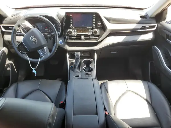 5TDGBRCH1MS046258 2021 TOYOTA HIGHLANDER - Image 8