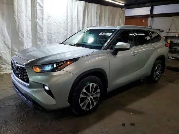 5TDGBRCH1NS543635 2022 TOYOTA HIGHLANDER - Image 1