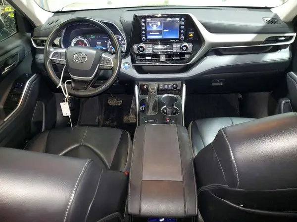 5TDGBRCH1NS543635 2022 TOYOTA HIGHLANDER - Image 8