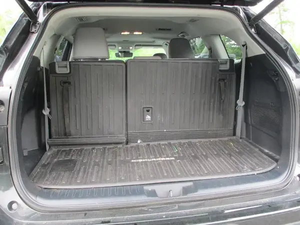 5TDGBRCH1NS543750 2022 TOYOTA HIGHLANDER - Image 1
