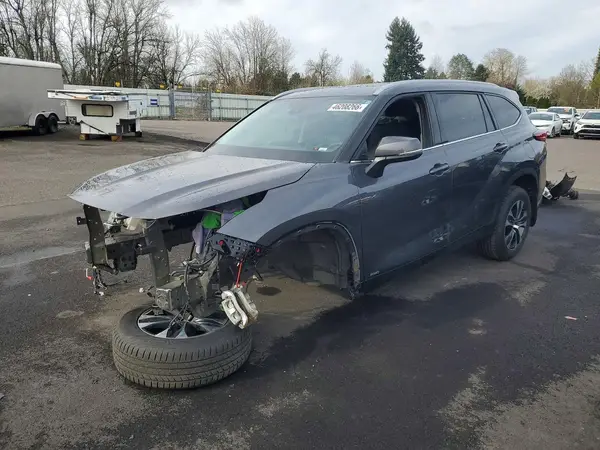 5TDGBRCH1NS550651 2022 TOYOTA HIGHLANDER - Image 1