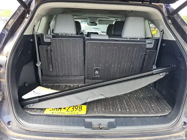 5TDGBRCH1NS559012 2022 TOYOTA HIGHLANDER - Image 2