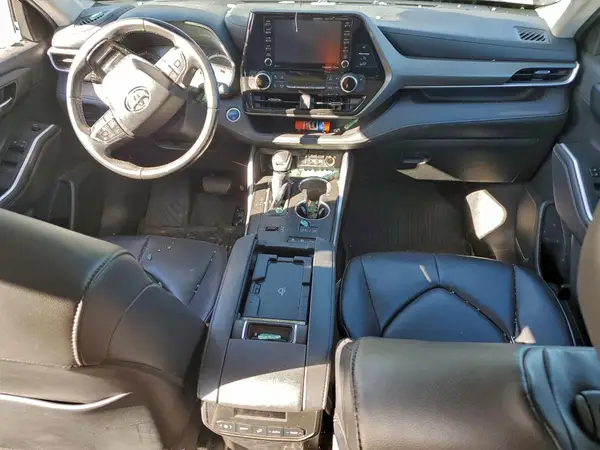 5TDGBRCH2LS502248 2020 TOYOTA HIGHLANDER - Image 8