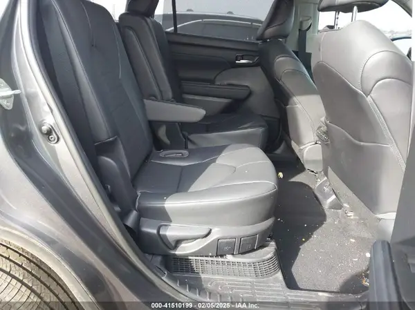 5TDGBRCH2MS038945 2021 TOYOTA HIGHLANDER - Image 8