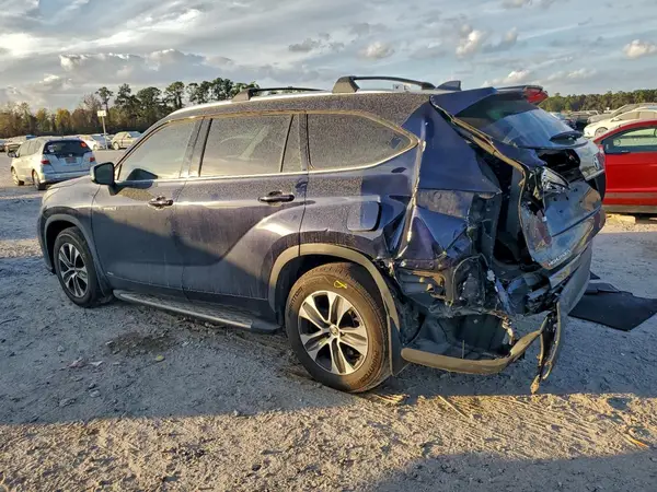 5TDGBRCH2MS050092 2021 TOYOTA HIGHLANDER - Image 2