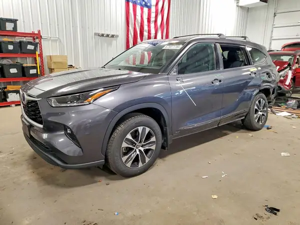 5TDGBRCH2MS527894 2021 TOYOTA HIGHLANDER - Image 1