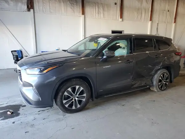 5TDGBRCH2MS530603 2021 TOYOTA HIGHLANDER - Image 1