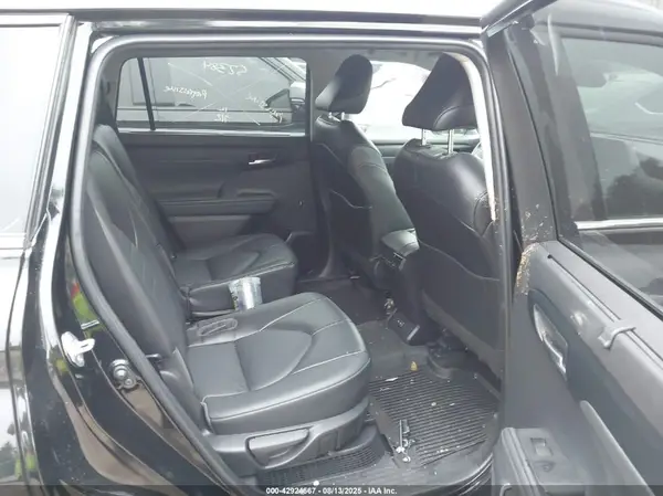 5TDGBRCH2NS559911 2022 TOYOTA HIGHLANDER - Image 8