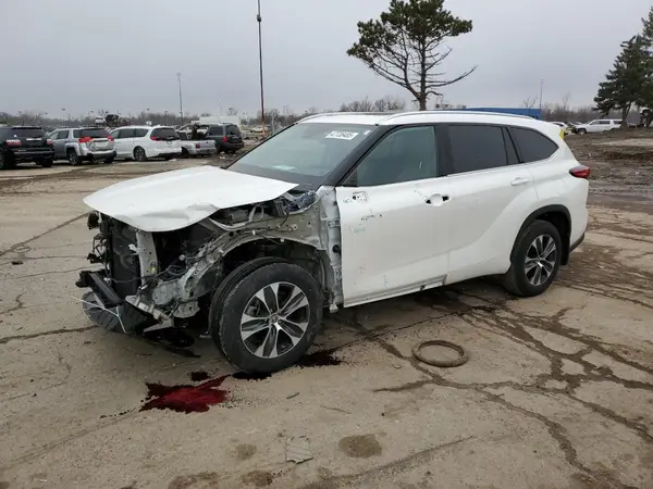 5TDGBRCH3LS510956 2020 TOYOTA HIGHLANDER - Image 1
