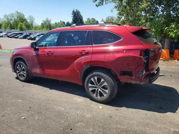 5TDGBRCH3LS512271 2020 TOYOTA HIGHLANDER - Image 2