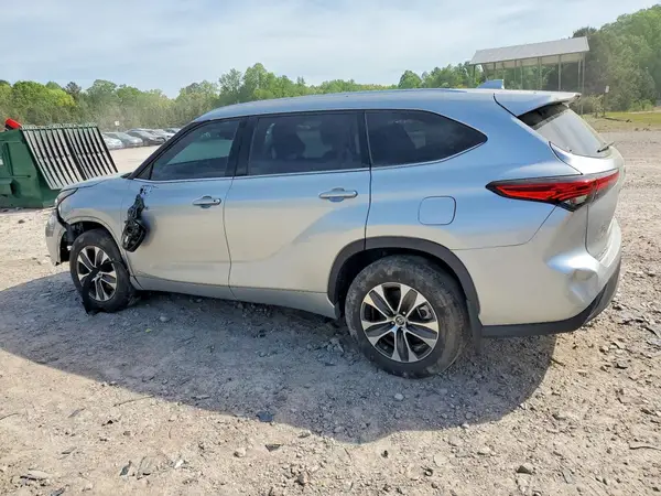 5TDGBRCH3MS021491 2021 TOYOTA HIGHLANDER - Image 2