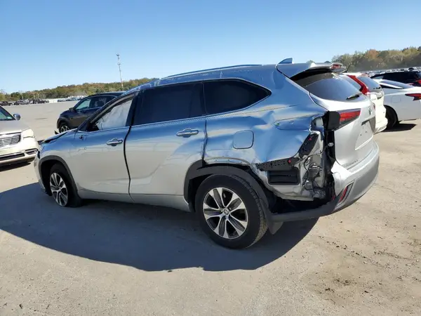 5TDGBRCH3MS025816 2021 TOYOTA HIGHLANDER - Image 2