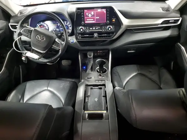 5TDGBRCH3MS041840 2021 TOYOTA HIGHLANDER - Image 8