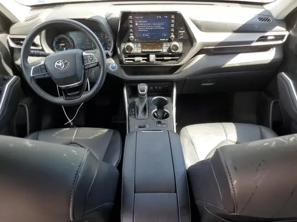 5TDGBRCH3MS061554 2021 TOYOTA HIGHLANDER - Image 8