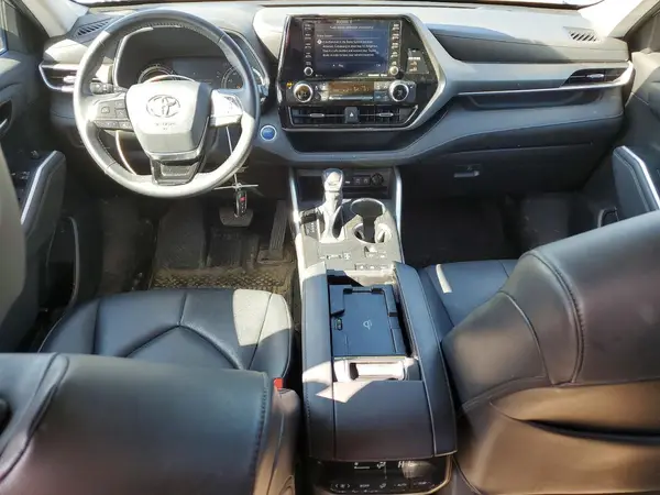 5TDGBRCH3MS066432 2021 TOYOTA HIGHLANDER - Image 8