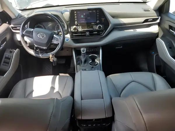 5TDGBRCH3MS528097 2021 TOYOTA HIGHLANDER - Image 8