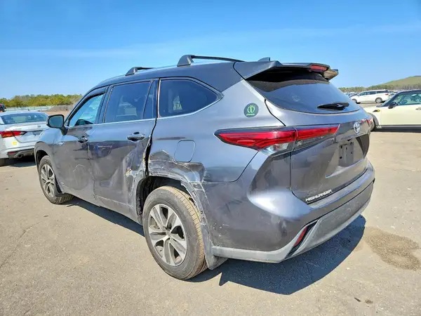 5TDGBRCH3MS530335 2021 TOYOTA HIGHLANDER - Image 2