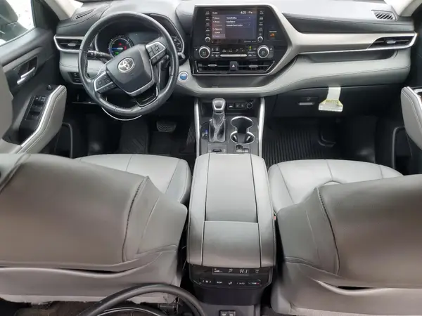 5TDGBRCH3MS530576 2021 TOYOTA HIGHLANDER - Image 8