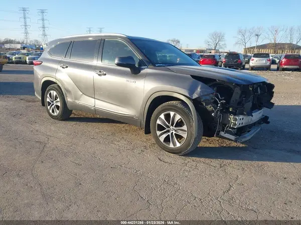 5TDGBRCH3MS536071 2021 TOYOTA HIGHLANDER - Image 1
