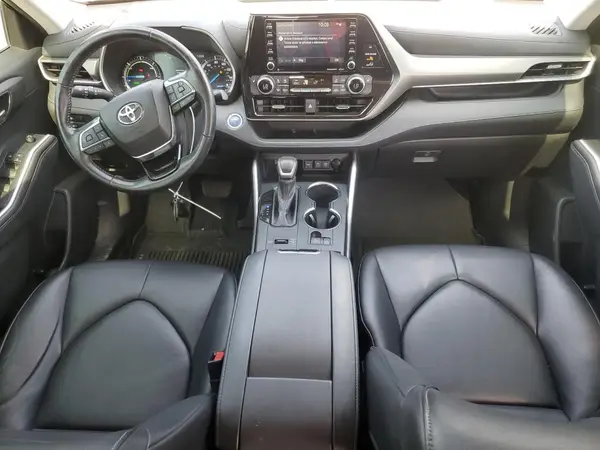 5TDGBRCH3MS536586 2021 TOYOTA HIGHLANDER - Image 8