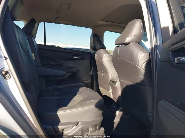 5TDGBRCH3NS078663 2022 TOYOTA HIGHLANDER - Image 8