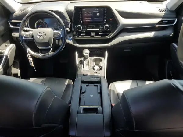 5TDGBRCH3NS538985 2022 TOYOTA HIGHLANDER - Image 8