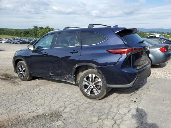 5TDGBRCH3NS549517 2022 TOYOTA HIGHLANDER - Image 2
