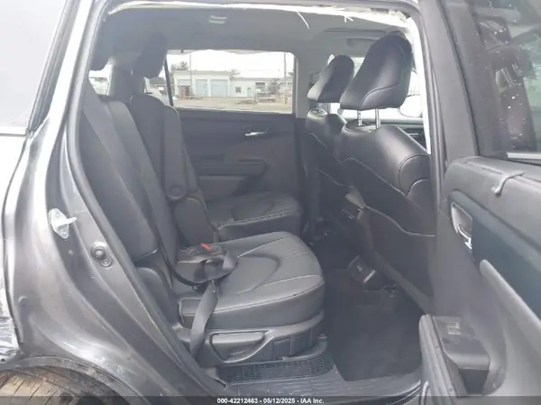 5TDGBRCH3NS554877 2022 TOYOTA HIGHLANDER - Image 8