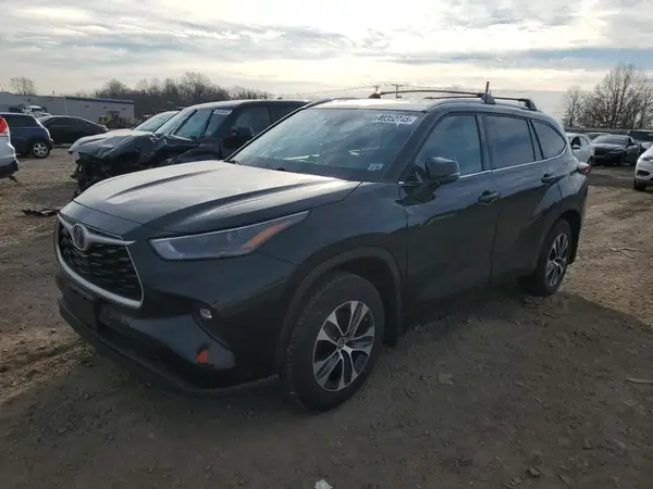 5TDGBRCH3NS555365 2022 TOYOTA HIGHLANDER - Image 1