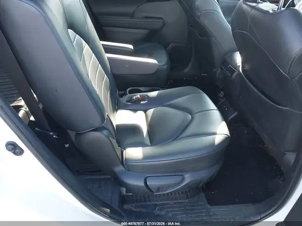 5TDGBRCH4LS500310 2020 TOYOTA HIGHLANDER - Image 8