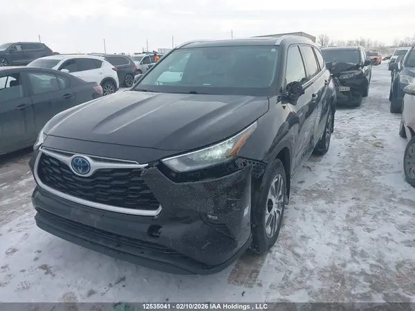 5TDGBRCH4MS018535 2021 TOYOTA HIGHLANDER - Image 2