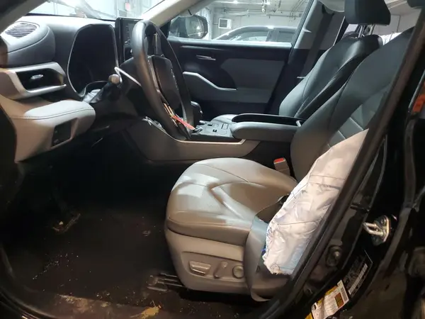 2021 TOYOTA HIGHLANDER COPART lot 85297624 auction photo 7