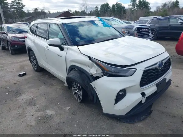 5TDGBRCH4MS524396 2021 TOYOTA HIGHLANDER - Image 1