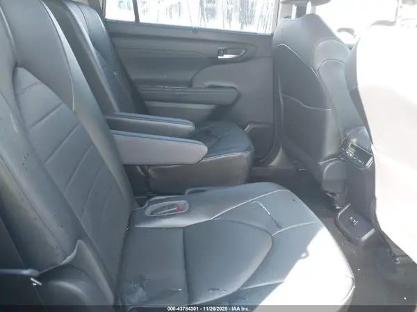 5TDGBRCH4MS526083 2021 TOYOTA HIGHLANDER - Image 8