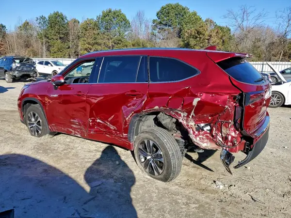 5TDGBRCH5LS500249 2020 TOYOTA HIGHLANDER - Image 2