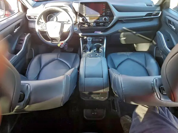 5TDGBRCH5LS500249 2020 TOYOTA HIGHLANDER - Image 8