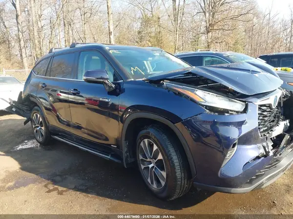 5TDGBRCH5LS512417 2020 TOYOTA HIGHLANDER - Image 1