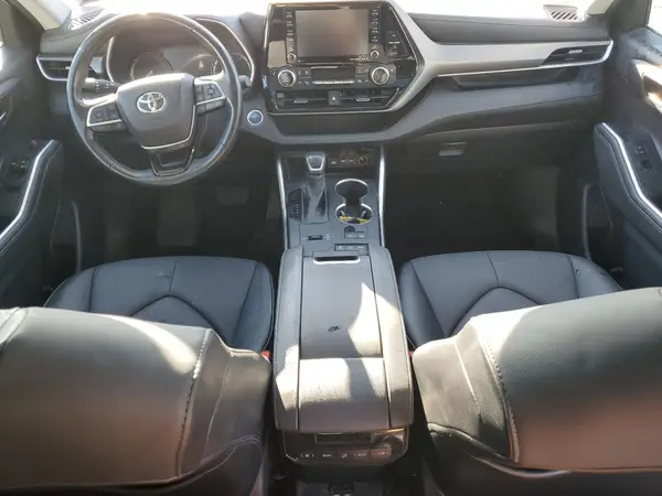5TDGBRCH5MS035098 2021 TOYOTA HIGHLANDER - Image 8