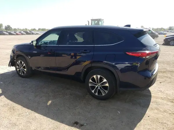 5TDGBRCH5MS040429 2021 TOYOTA HIGHLANDER - Image 2
