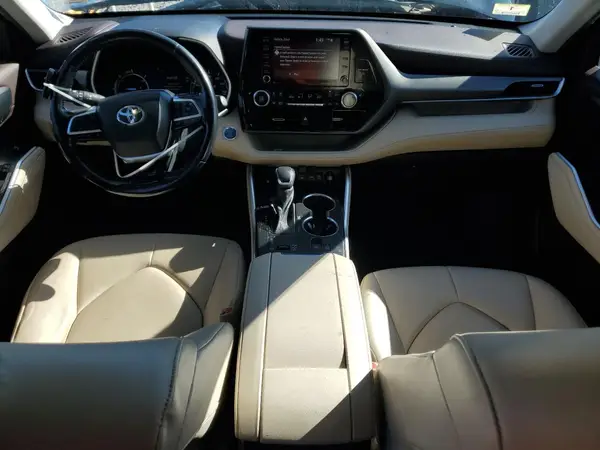 5TDGBRCH5MS515982 2021 TOYOTA HIGHLANDER - Image 8