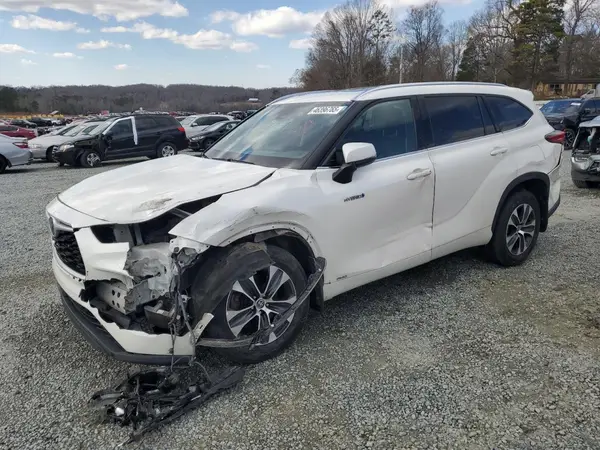 5TDGBRCH5MS517117 2021 TOYOTA HIGHLANDER - Image 1