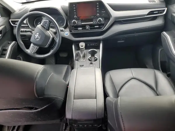 5TDGBRCH5MS517117 2021 TOYOTA HIGHLANDER - Image 8