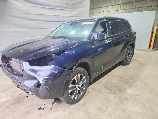 5TDGBRCH5MS528621 2021 TOYOTA HIGHLANDER - Image 1