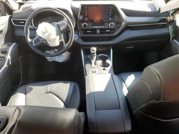 5TDGBRCH5MS529381 2021 TOYOTA HIGHLANDER - Image 8