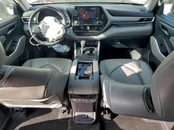 5TDGBRCH5MS530305 2021 TOYOTA HIGHLANDER - Image 8