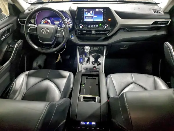 5TDGBRCH5MS531003 2021 TOYOTA HIGHLANDER - Image 8